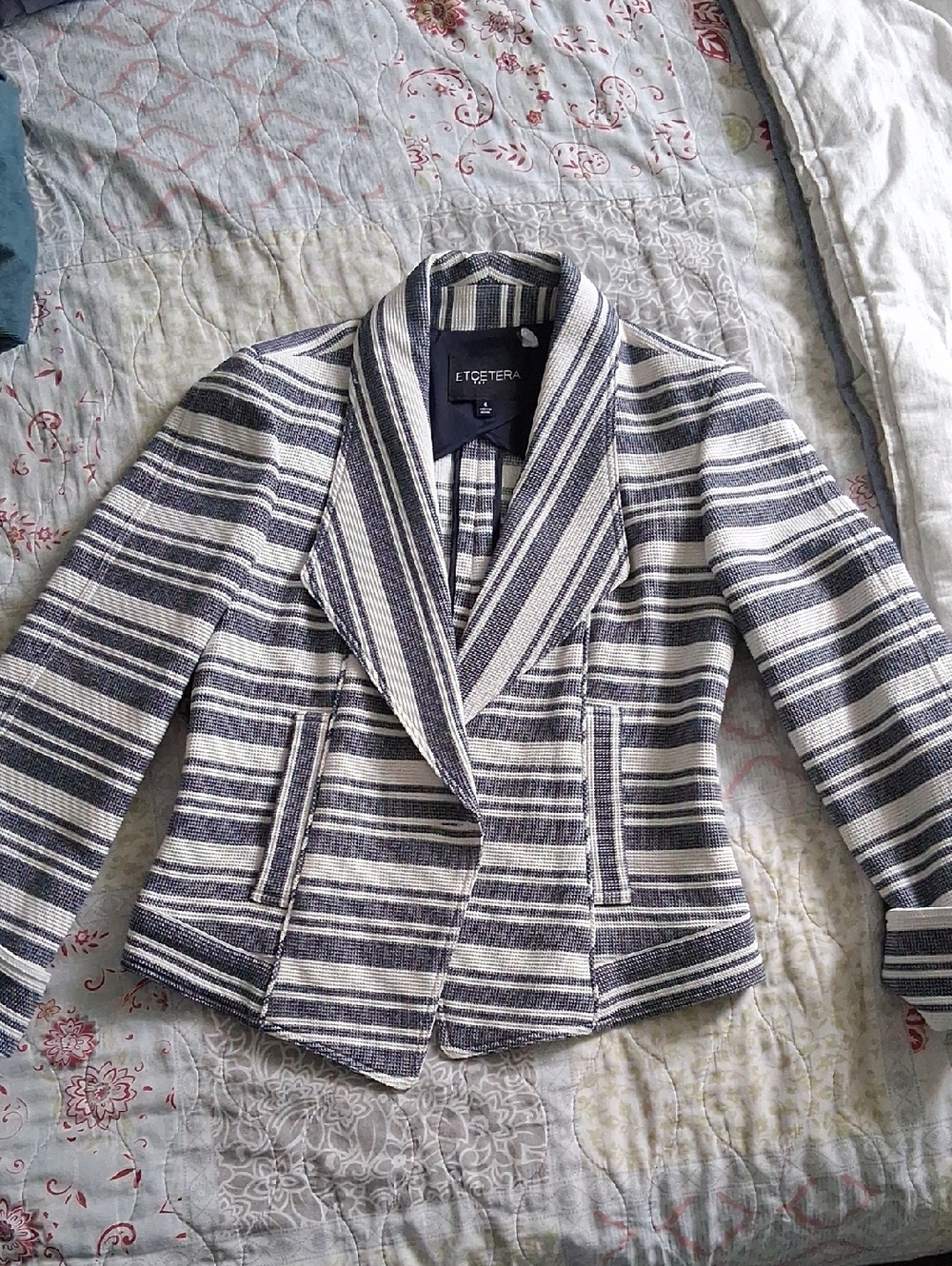 ETCETERA Navy and Cream Striped Shawl-Collar Knit Blazer